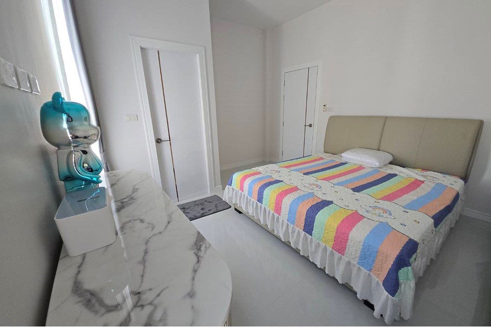 picture [920011003-113] Luxury 4-Bed Oasis with Scenic Views in Hua Hin - 41/46