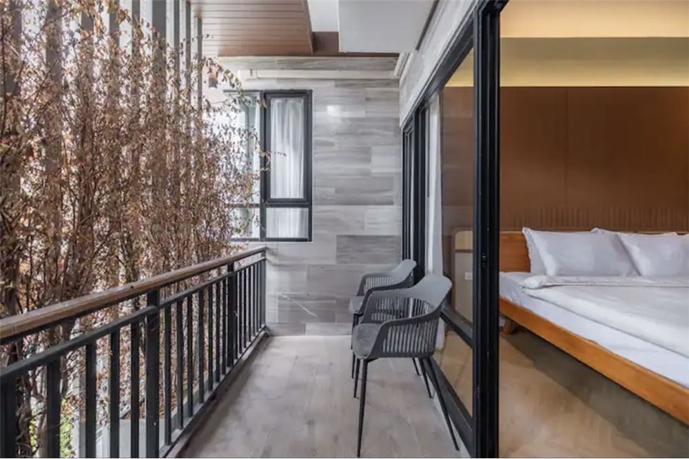 picture [920071001-12934] Newly Renovated Townhouse in Ekkamai - 3/33