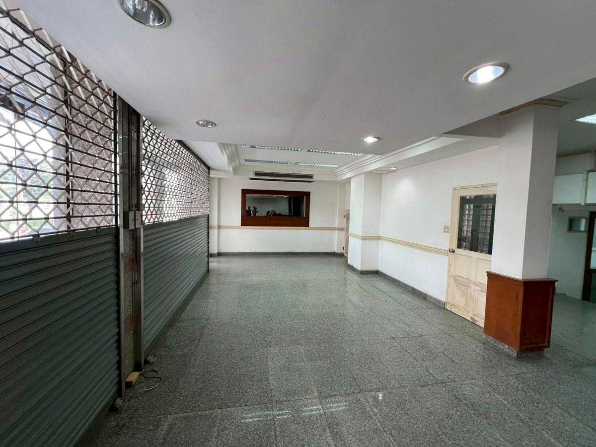 รูป ให้เช่า ตึกออฟฟิศ 7 ชั้น ติดถนนสิรินธร เหมาะสำหรับ สำนักงาน โชว์รูม คลินิก สถาบันการศึกษาทำเลดีมาก ติดถนนใหญ่ รถสัญจรตลอดวัน - รูปที่ 7/12