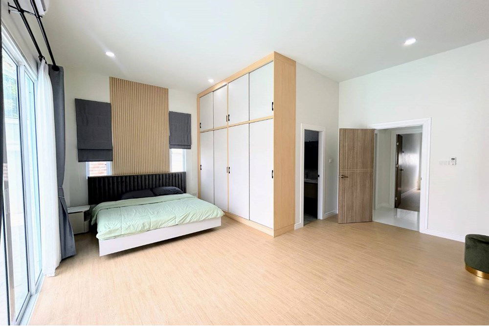 picture [920471004-1024] Modern 3 Bedroom Pool Villa House near Mabprachan Lake for rent - 10/20