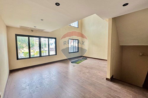 รูป [920071080-84] ทาวน์เฮาส์ใจกลางทองหล่อ 25  โอกาสรีโนเวทตามสไตล์คุณ - รูปที่ 6/20