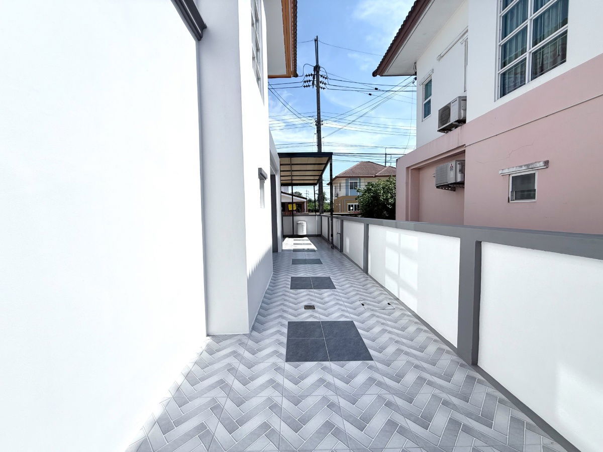 รูป บ้านเดี่ยว สวยๆ แต่งใหม่ทั้งหลัง พร้อมเฟอร์ หมู่บ้าน เปี่ยมภิรมย์ รีสอร์ท รีโนเวทใหม่ พร้อมอยู่ คู้ซ้าย หนองจอก ซอยมิตรไมตรี 2 - รูปที่ 42/47