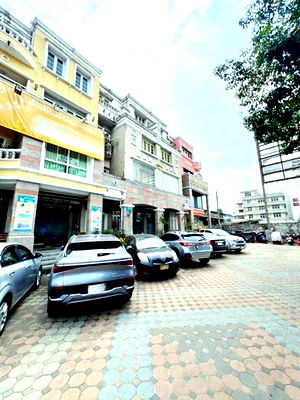 เช่าสำนักงาน ถนนบรมราชชนนี  : 7 นอน MRTบางบำหรุ433ม. ถ.สิรินธร เซ็นทรัล ปิ่นเกล้า 1.5 กม. 7ชั้น ออฟฟิตใหญ่ 45 ตร.วา. 1,257 ตร.ม. บรมราชชนนี 5 น้ำ โชว์รูม อคลินิก