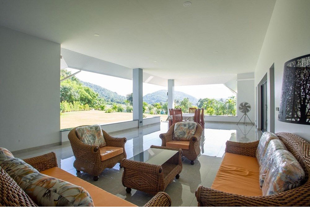รูป [920011003-107] Luxury House for sale in HuaHin - รูปที่ 29/66