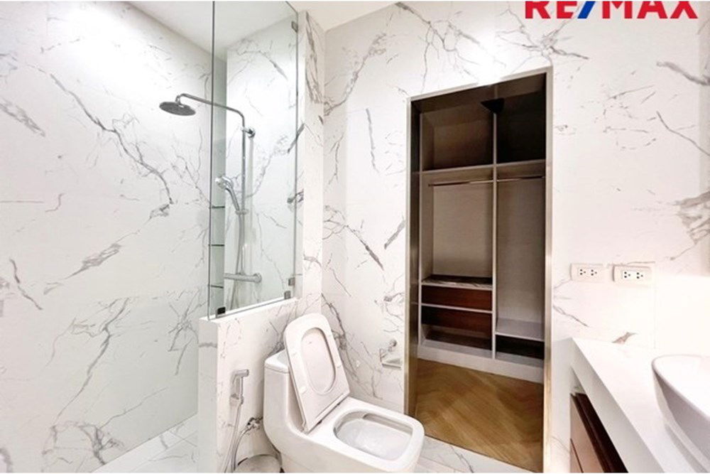 รูป [920091001-1046] ขาย โฮมออฟฟิศหรู 4 ชั้น THE FRONT ลาดพร้าว-รัชดา - รูปที่ 58/80