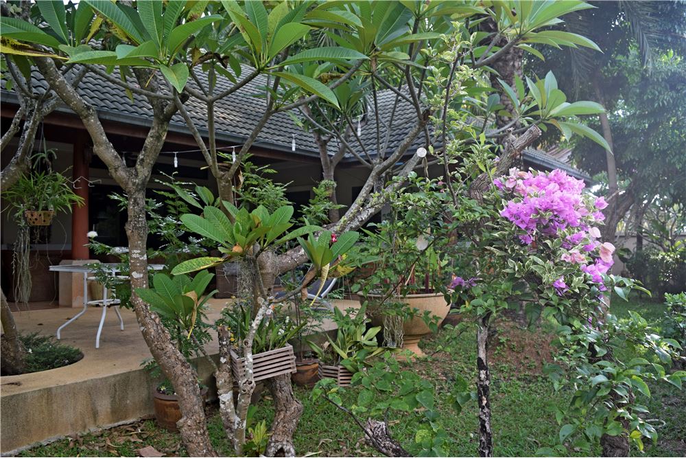 รูป [920121057-6] 2 Villas together for an amazing price of 9.5 million THB - รูปที่ 15/28