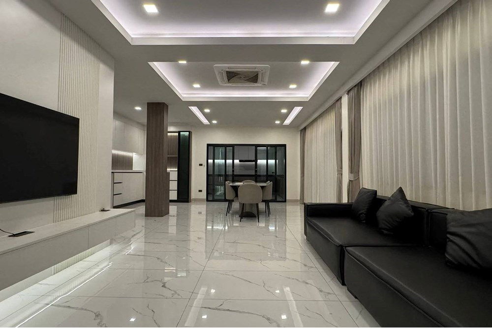 รูป [920471004-999] พูลวิลล่าสุดหรูให้เช่าในหมู่บ้านโชคชัย 9 - รูปที่ 1/15