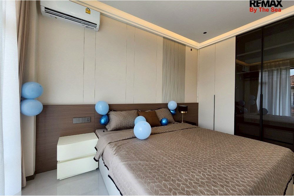 รูป [920611001-368] "วิลล่าหรูใจกลางพัทยา พร้อมสระส่วนตัว" - รูปที่ 48/55