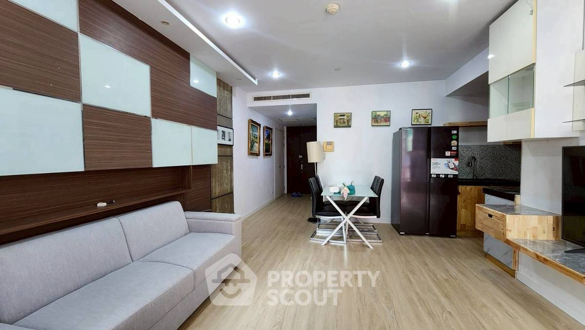 รูป คอนโด 1-ห้องนอน ที่ แมนฮัตตัน ชิดลม ใกล้ BTS ชิดลม (ID 2429817) - รูปที่ 3/7