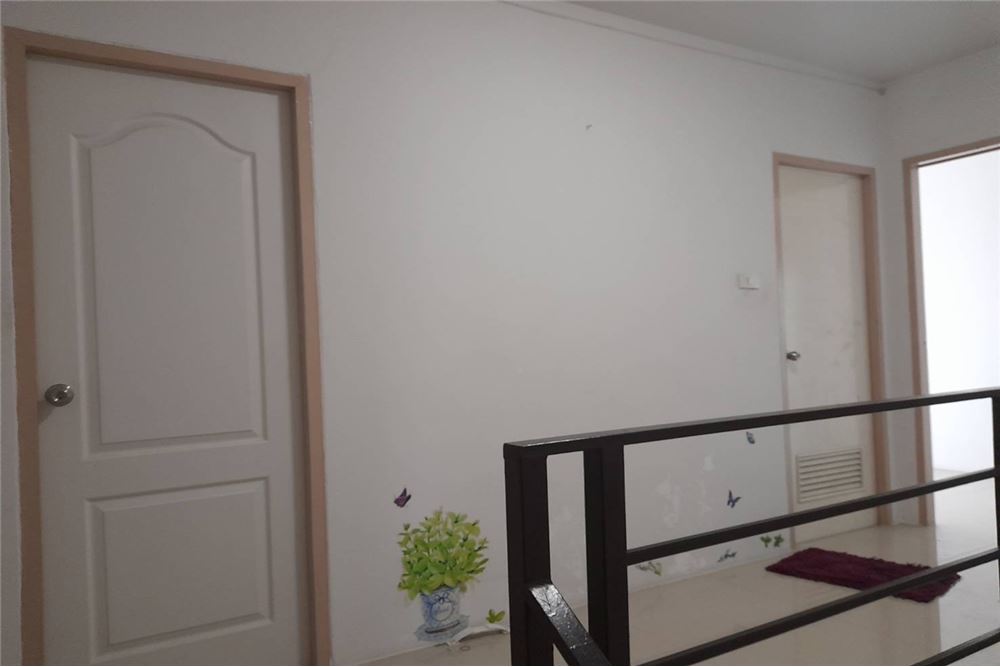 รูป [92001012-108] ขายอาคารพาณิชย์ เนื้อที่ 20.8ตรว. ต.บ้านสวน ชลบุรี - รูปที่ 3/28