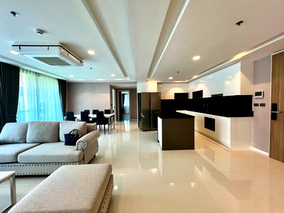 Condos for rent Muang Chiang Mai Chiang Mai : For Rent 127 SQM 2 Badroom plus  Star Hill Condo just minutes to Nimman, MAYA, and Chiang Mai University