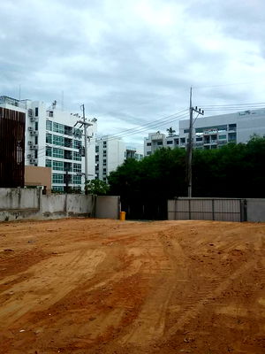 ที่ดิน หนองปรือ ชลบุรี : ขายที่ดินเขาพระตำหนัก พัทยา 179.5 ตารางว