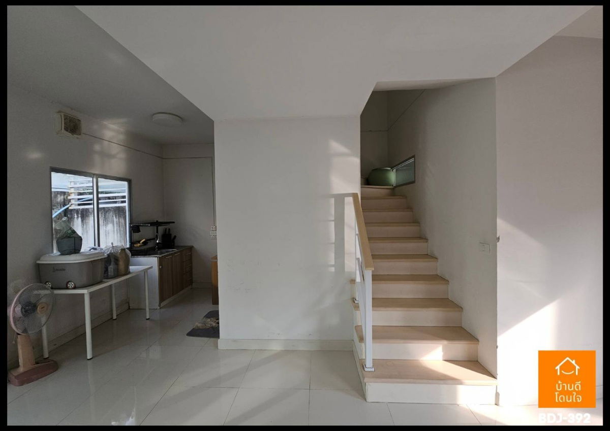 picture Old house, needs renovation, The Connect Chaengwattana 2 (21 sq m), 3 bedrooms, 2 bathrooms, next to the MRT, Muang Thong Thani Lake Station - 11/24