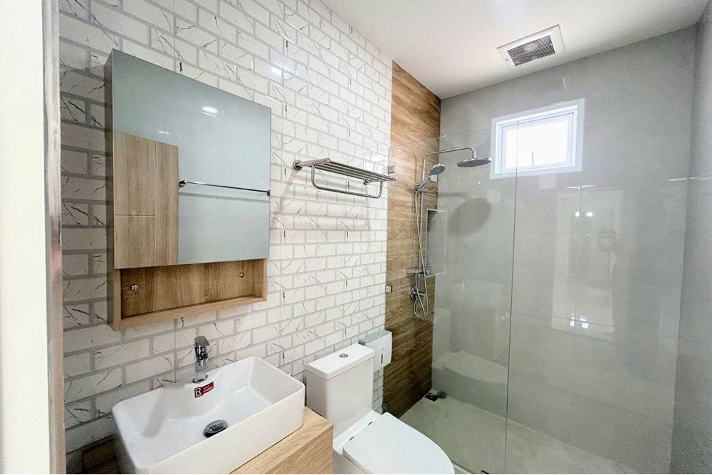 picture [920471004-1024] Modern 3 Bedroom Pool Villa House near Mabprachan Lake for rent - 18/20