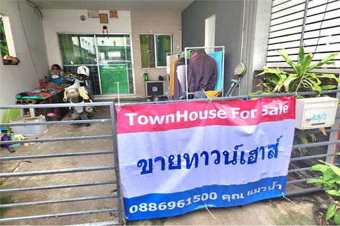 [92001002-89] "Luxurious Townhome in Prime Khlong Luang Location"