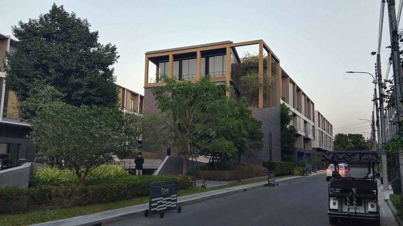 Townhouses for rent : Rent Nue Cove North Ratchapruek near Lotus Ratchaphruek