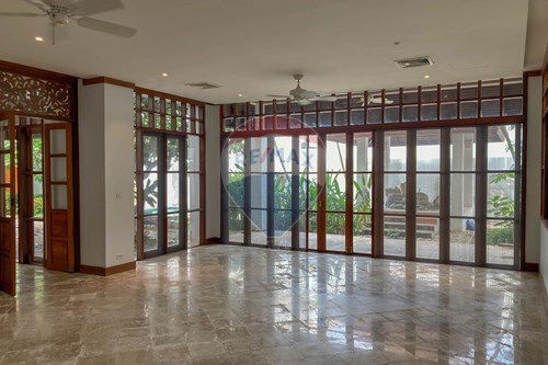 รูป [920071049-1137] house for rent BTS Phrompong sukhumvit 39 - รูปที่ 3/36