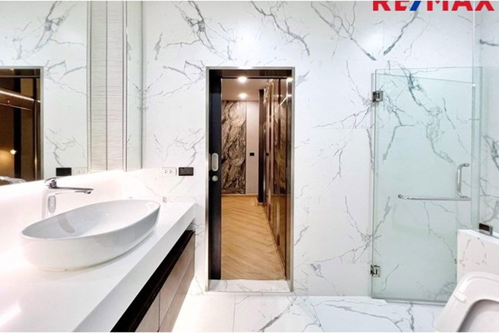 รูป [920091001-1046] ขาย โฮมออฟฟิศหรู 4 ชั้น THE FRONT ลาดพร้าว-รัชดา - รูปที่ 59/80