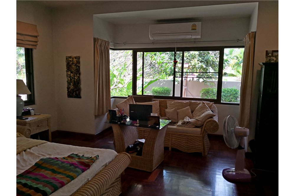 รูป [920121057-6] 2 Villas together for an amazing price of 9.5 million THB - รูปที่ 25/28