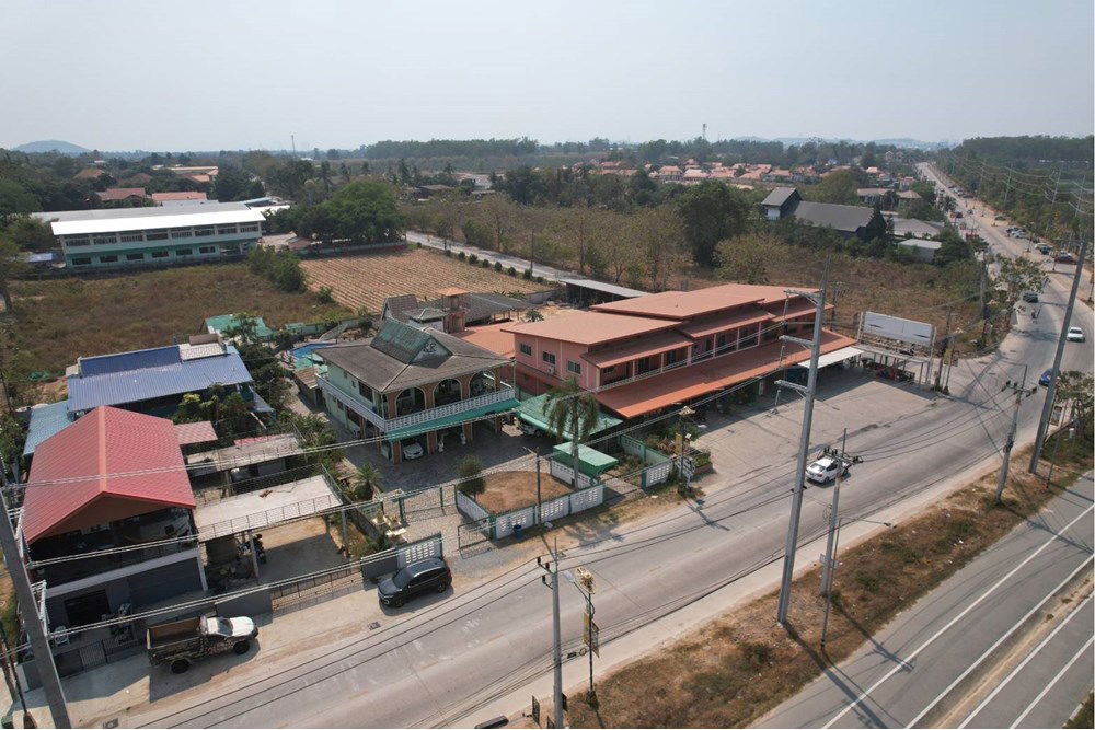 รูป [920471017-326] ขายบ้านเดี่ยวหลังใหญ่พร้อมที่ดินติดอ่าง - รูปที่ 3/34