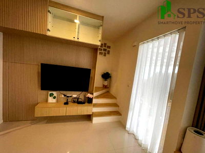 เช่าทาวน์โฮม สถาบันเทคโนโลยีแห่งสุวรรณภูมิ  : ให้เช่าบ้านสไตล์ minimal หมู่บ้าน Nora Bangna  ใกล้ mega บางนา ( SPSEVE1399 )