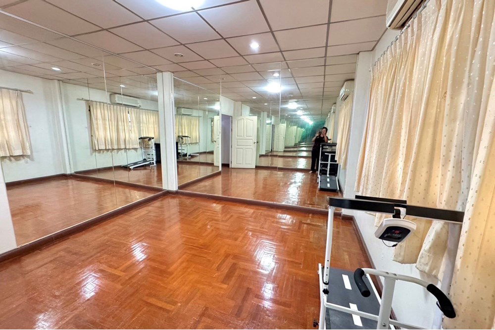 รูป [920021043-2] Urgert Sale!!! 3-Storeys Townhome near Ekamai, Thonglor, Central, CDC - รูปที่ 12/16