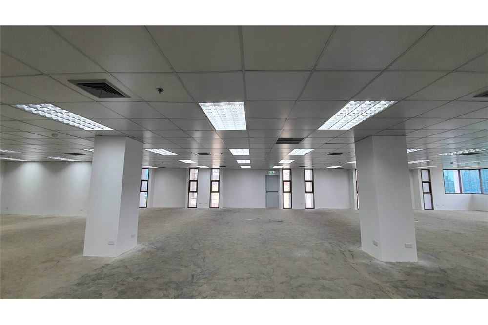 รูป [920271003-779] Office Space near BTS Chongnonsi - รูปที่ 12/13