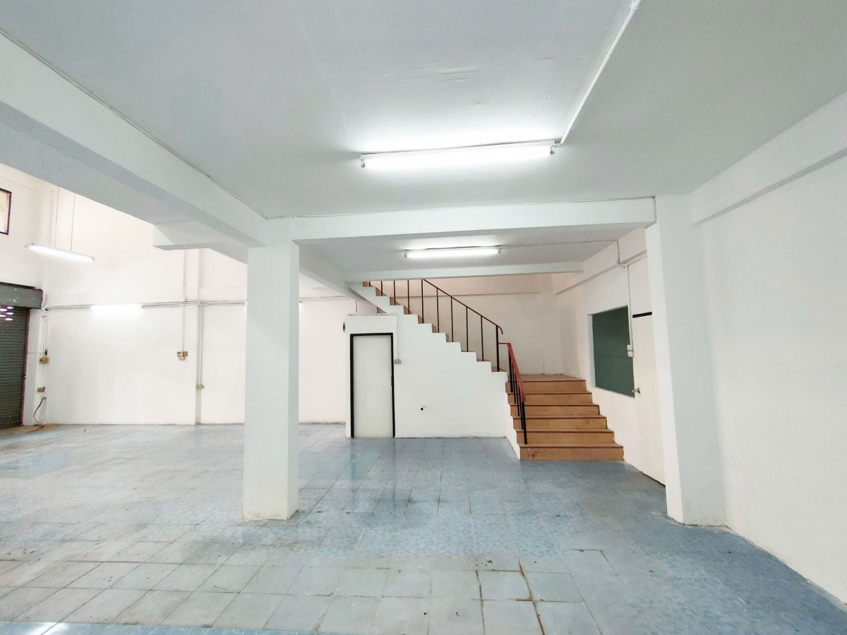 picture 2-unit commercial building for sale, Soi Nakhon Chai Mongkol Villa 1, 36 sq.wah, 522 sq.m. 3 bedrooms 3 bathrooms. - 3/15