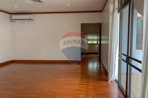 รูป [920071049-1137] house for rent BTS Phrompong sukhumvit 39 - รูปที่ 30/36