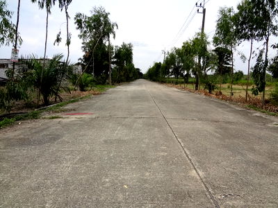 ที่ดิน ม.เทคโนโลยีมหานคร : ที่ดินถมแล้วซอยสุวินทวงศ์47หนองจอกพื้นที่112ตารางวา ใก้ลสวนกีฬาFBT,สนามกอล์ฟซิลเวอร์ เลควิลล์ เข้าซอยเพียง1กม.เหมาะปลูกบ้านลงสิ่งปลูกสร้างได้เลย,โกดัง