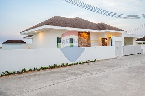 รูป [920011003-122] บ้านหรูปราณบุรี 164 ตร.ม. พร้อมสระและวิวเขา - รูปที่ 4/81