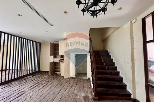 รูป [920071080-84] ทาวน์เฮาส์ใจกลางทองหล่อ 25  โอกาสรีโนเวทตามสไตล์คุณ - รูปที่ 4/20