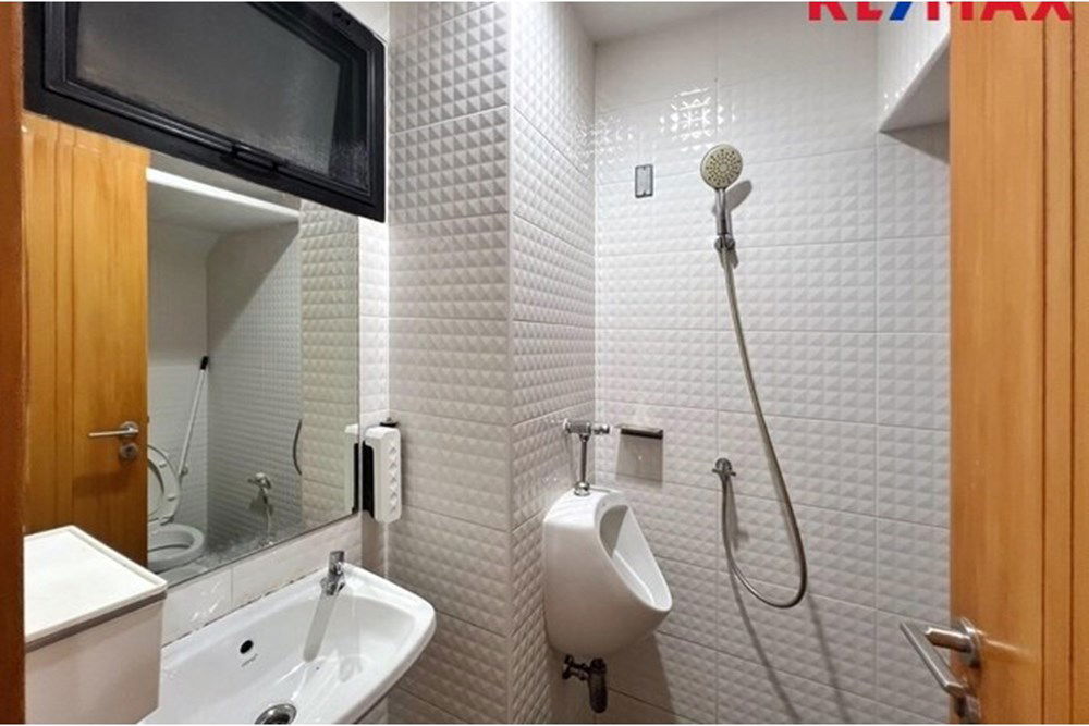 รูป [920091001-1046] ขาย โฮมออฟฟิศหรู 4 ชั้น THE FRONT ลาดพร้าว-รัชดา - รูปที่ 79/80