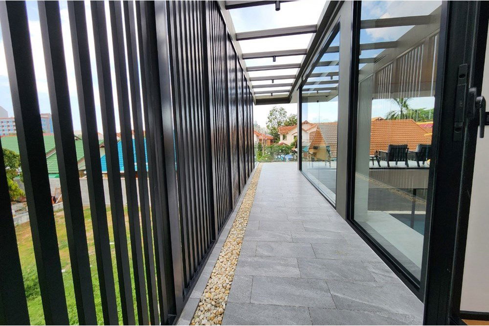 รูป [920611001-313] "ชีวิตใหม่ในบ้านหรู Casa Jomtien Village" - รูปที่ 51/96