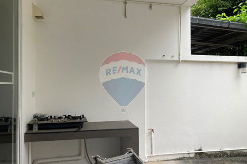 รูป [920071049-1153] ♂️ Phrom Phong Townhouse for Rent: 4+1 Beds, Pool, Gym, 2 Car Park! - รูปที่ 38/40