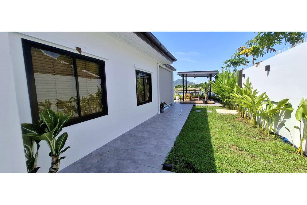 รูป [920011003-102] หรูหราและเงียบสงบในชะอำ: 396 ตรม. 3นอน 4น้ำ - รูปที่ 12/23