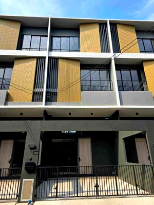 เช่าทาวน์โฮม โลตัส นอร์ธ ราชพฤกษ์ : บ้านให้เช่าพร้อมเข้าอยู่ทันที Nue Cove - North Ratchapruek ทาวน์โฮม 3.5 ชั้น 4 ห้องนอน, 4 ห้องน้ำ ติดถนนราชพฤกษ์