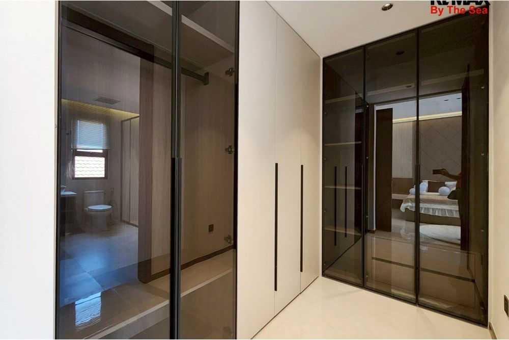 รูป [920611001-368] "วิลล่าหรูใจกลางพัทยา พร้อมสระส่วนตัว" - รูปที่ 53/55