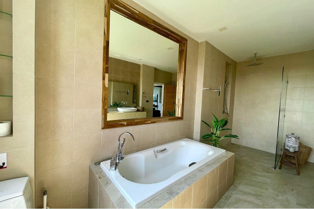 รูป [920121068-39] Sea view villa 5 bedrooms for rent at Plaileam - รูปที่ 18/24