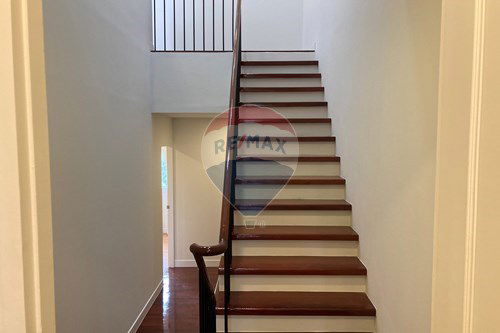 รูป [920071049-1153] ♂️ Phrom Phong Townhouse for Rent: 4+1 Beds, Pool, Gym, 2 Car Park! - รูปที่ 25/40