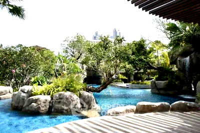 Condos for sale Pattaya : Studio Condo at The Riviera Wongamat close to Sanctuary of Truth (ID 2427888)