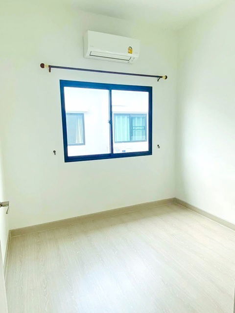 รูป รร.เทคโนโลยีแหลมทอง 1.2 กม. โลตัส วัดไพร่ฟ้า 1กม.ให้เช่า ทาวน์โฮม 2 ชั้น 3 นอน 2 น้ำ รพ.ปทุมธานี 3.6 กม.ถ. กรุงเทพ-ปทุมธานี - รูปที่ 8/8