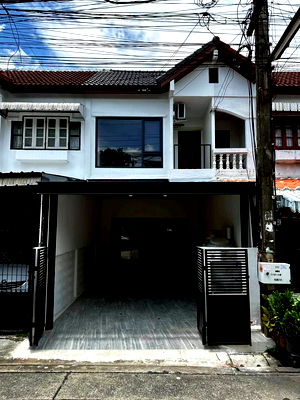 Townhouses for sale Bang Khen : Sell, buy, house, townhouse, Ramintra, Rim Bueng Village, cheap price, interested, Line: @951qfbfi