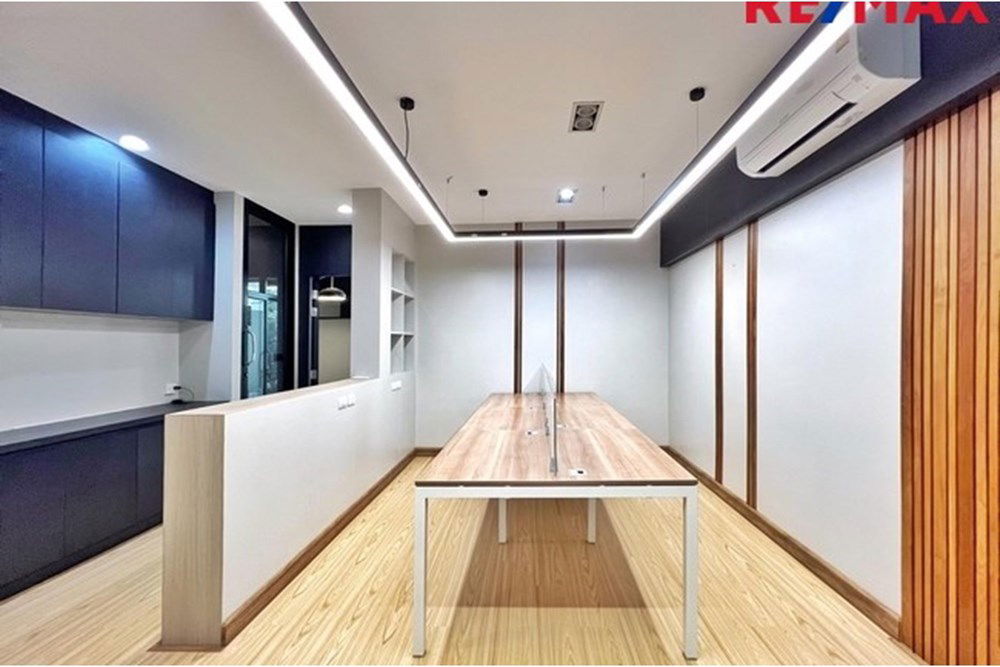 รูป [920091001-1046] ขาย โฮมออฟฟิศหรู 4 ชั้น THE FRONT ลาดพร้าว-รัชดา - รูปที่ 29/80