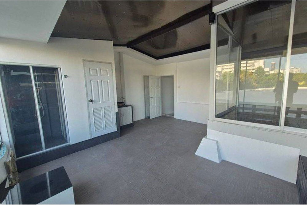 รูป [920471004-896] ทาวน์เฮาส์ 8 ห้องนอนริมชายหาดสำหรับขาย - รูปที่ 10/13