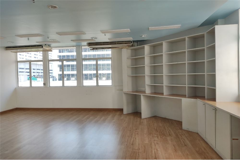 picture [920271003-766] Creative Office Space near BTS Chongnonsi - 9/11