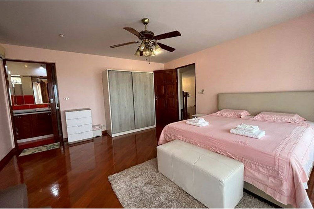 รูป [920471004-827] บ้านพักตากอากาศหรูหรา 6 ห้องนอนที่ฟีนิกซ์โกลด์กอล์ฟคลับ ห้วยใหญ่ - รูปที่ 11/20