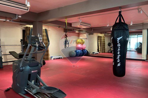 รูป [920071049-1153] ♂️ Phrom Phong Townhouse for Rent: 4+1 Beds, Pool, Gym, 2 Car Park! - รูปที่ 11/40