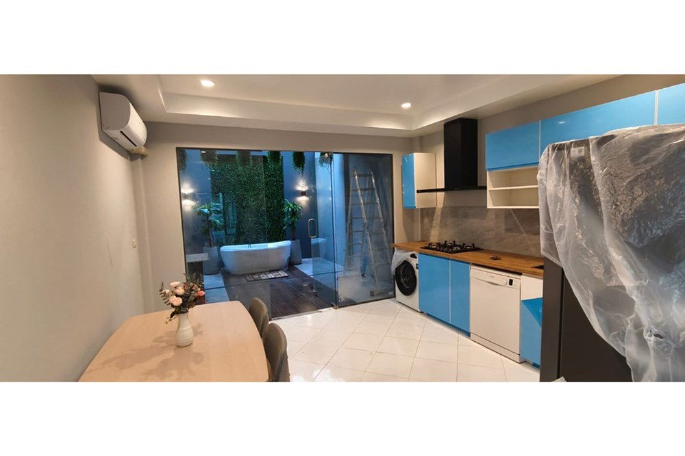 รูป [920121030-228] Newly Renovated House for sale 250 m. From The Ring Road, Koh Samui - รูปที่ 2/28