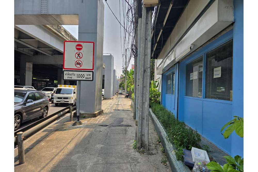 รูป [920271003-721] ทาวน์เฮ้าส์ 3 คูหาให้เช่าย่านพระราม 4, กรุงเทพมหานคร - รูปที่ 4/22